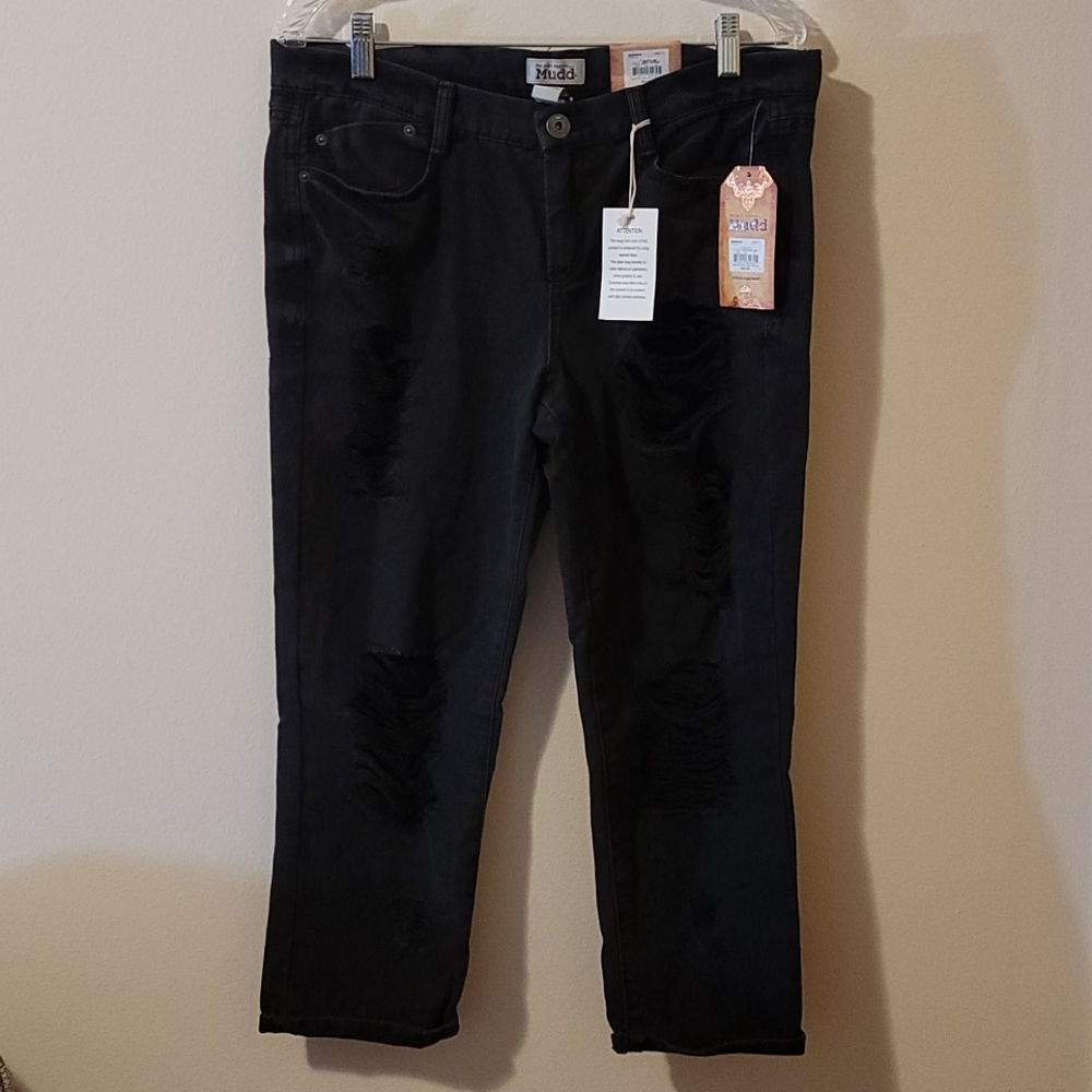 Mudd destructed black crop jeans
